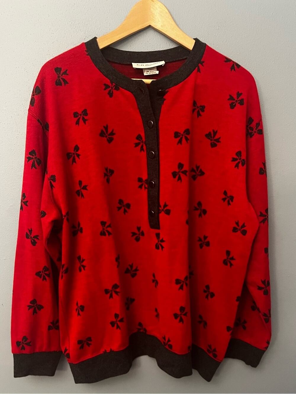 Vintage CD Daniels Henley Sweater